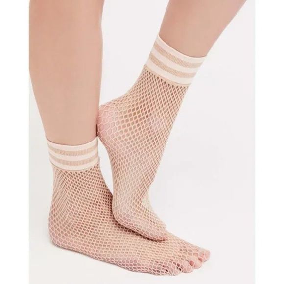 Free People Riot Sport Fishnet Anklet Sock / Nude Lurex‎ - Picture 1 of 1